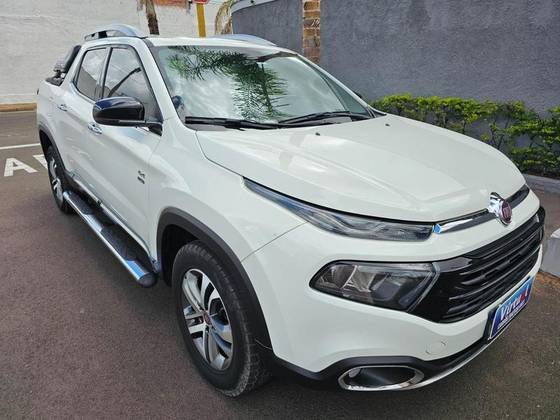 FIAT TORO 2.0 16V TURBO DIESEL VOLCANO 4WD AT9